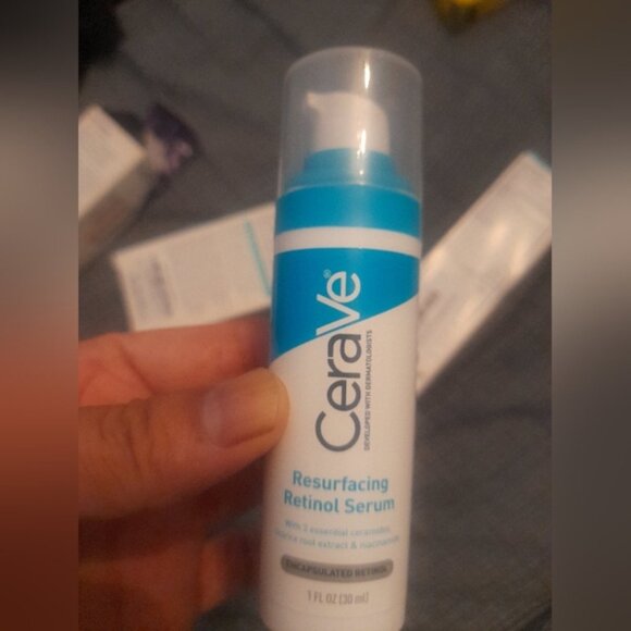 CeraVe Trio Skincare Bundle Set - Picture 5 of 9